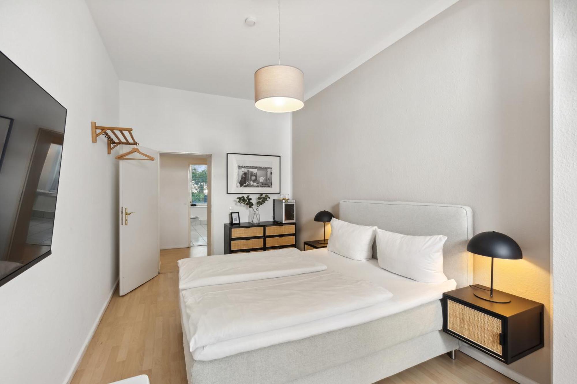 1a Apartment *